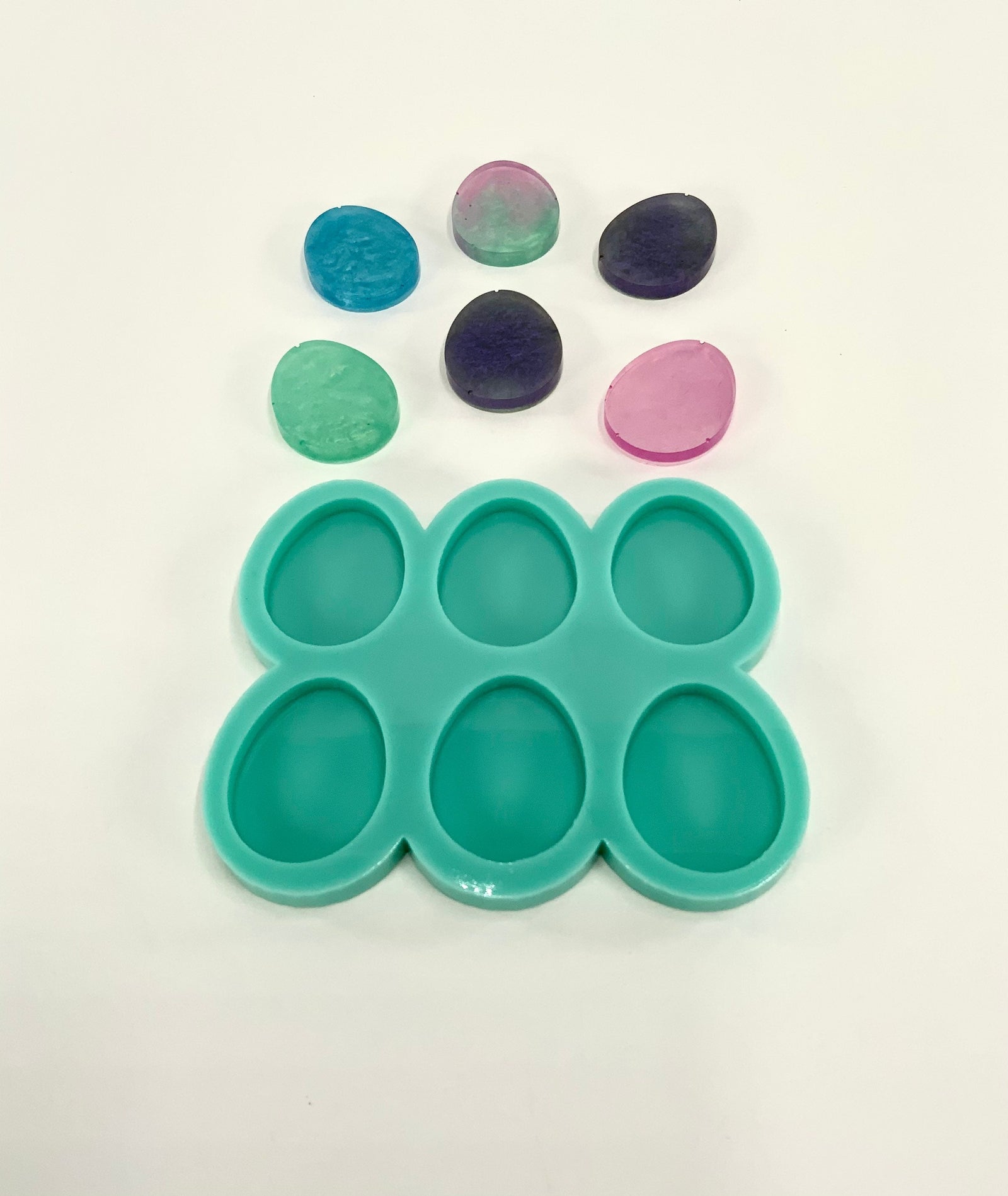 Egg Silicone Mold | 1.75”x1.5”x.25” | Keychain Mold, Magnet Mold, Easter Mold