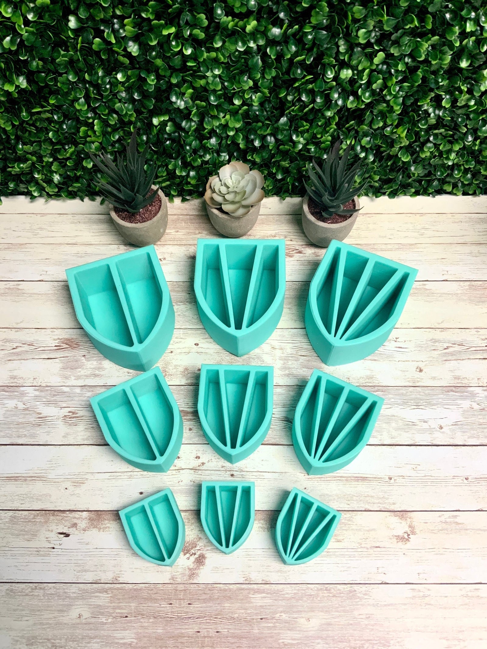 Silicone Split Pouring Cups with Dividers for Resin/Acrylic Paint Pouring, 3 SIZES