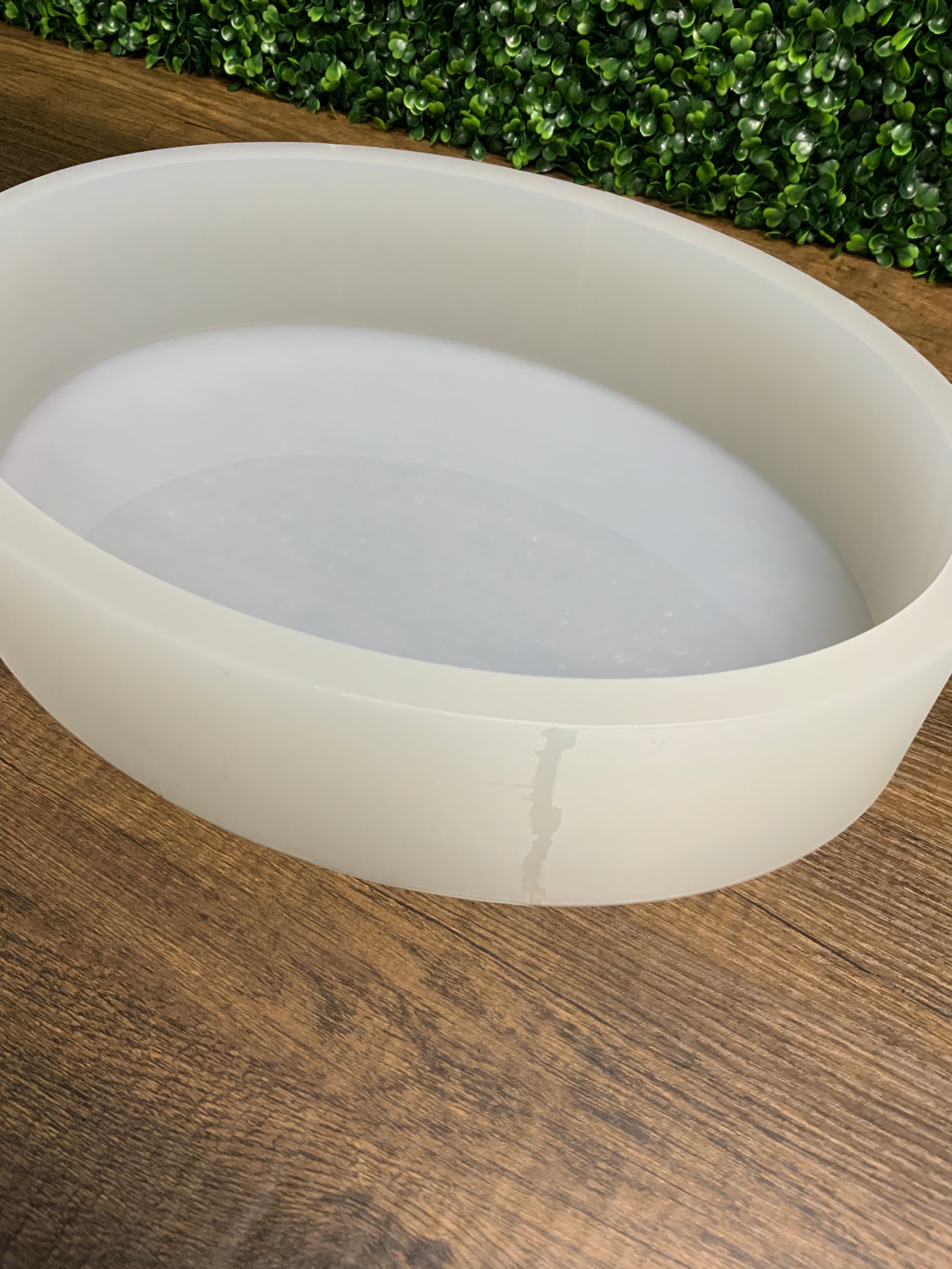 Deep Oval Mold | 14" x10" x 3" |