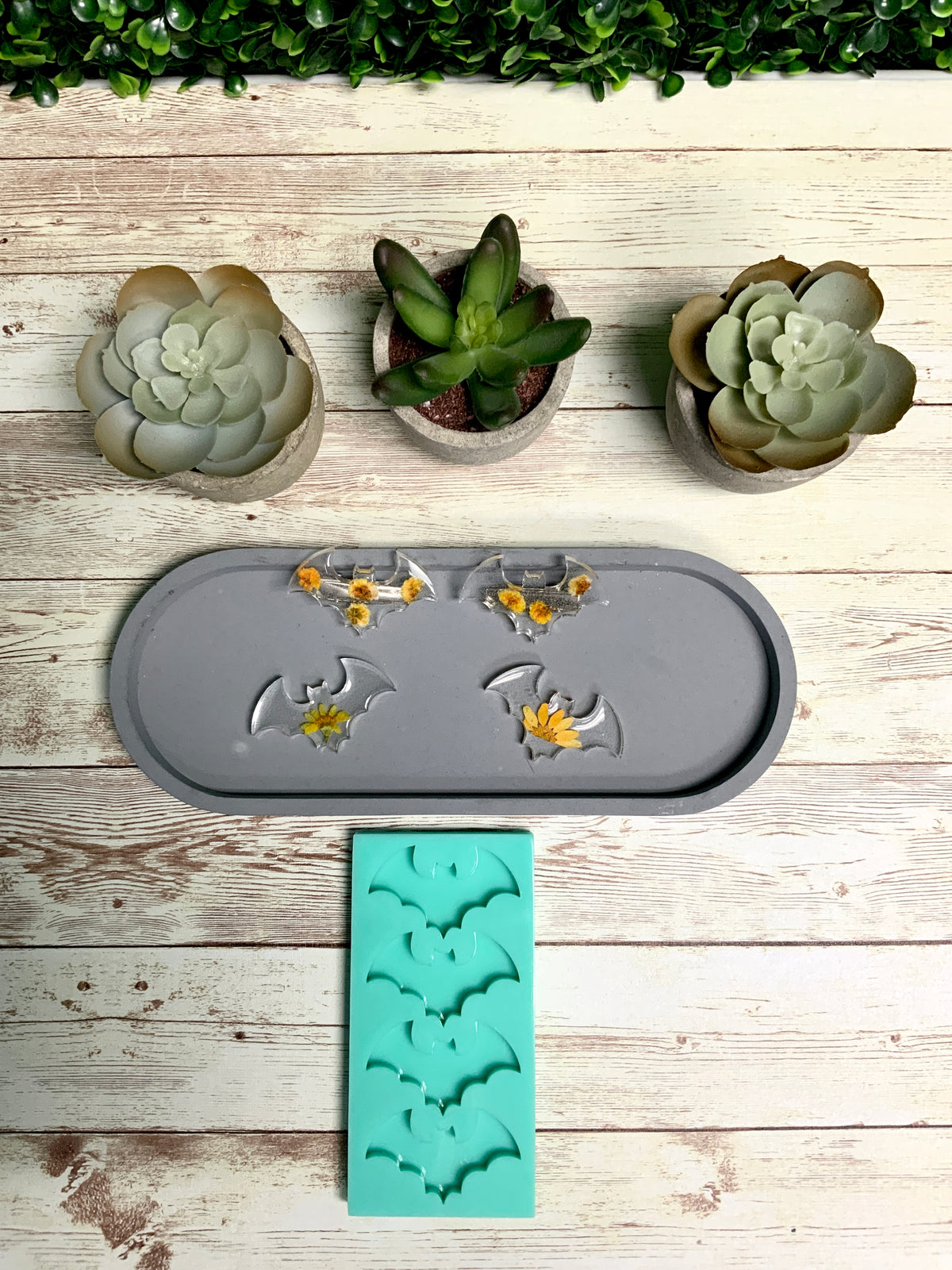 Bat Mold | 2"x1.25"x.25" | Keychain Molds, Hairclip Mold, Magnet Mold, Halloween Mold