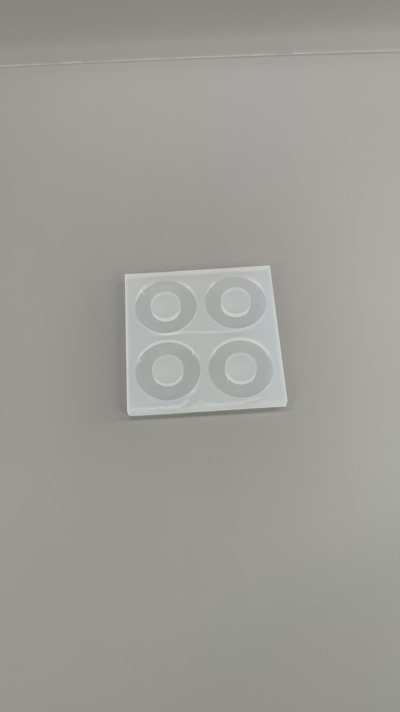 Wreath Hoop Resin Mold - Round Earring & Keychain Mold