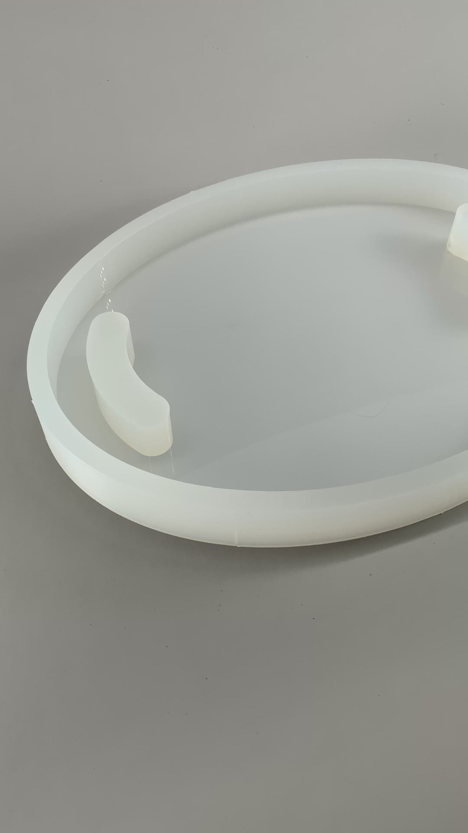 15" x 11"x 1.25" Oval Charcuterie Board Silicone Mold - Serving Board Mold