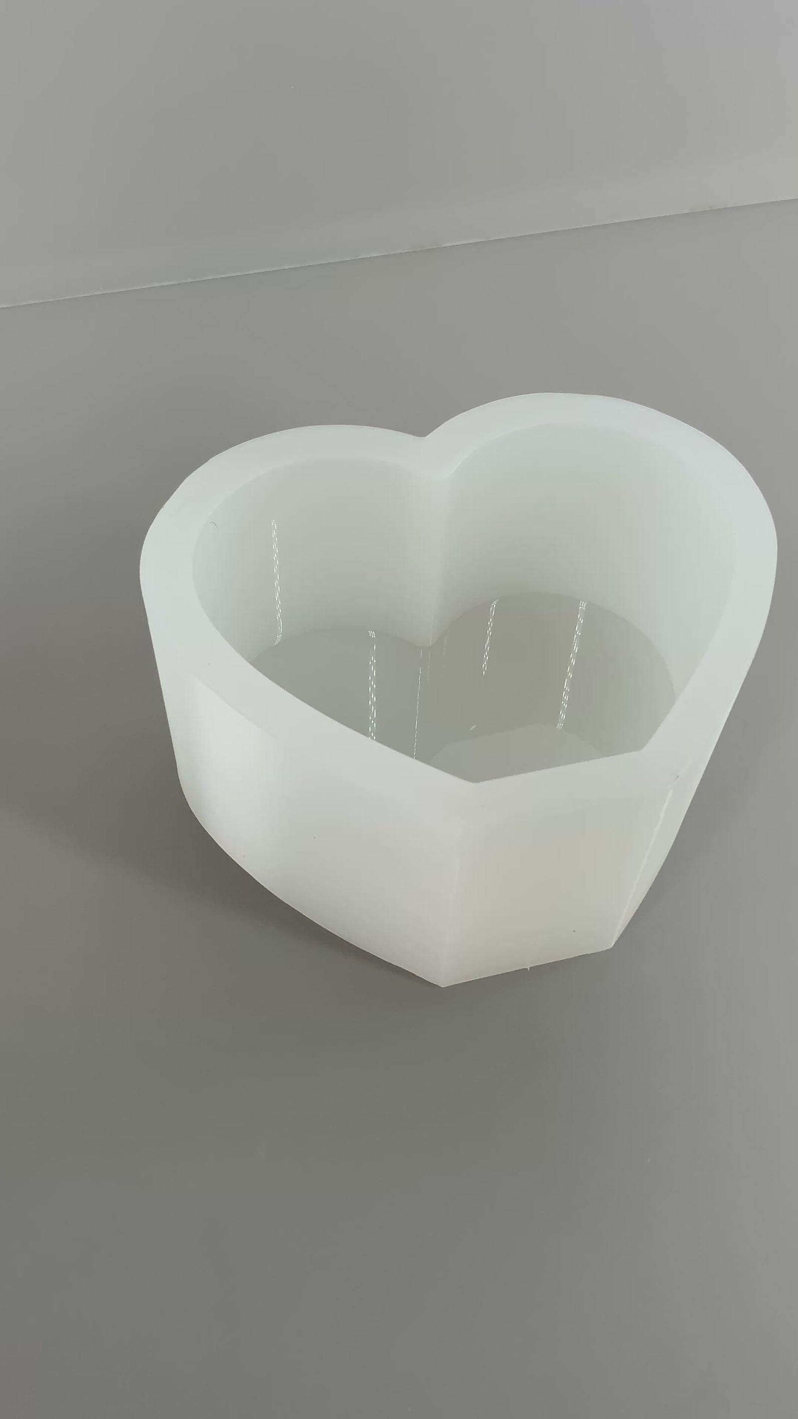 Deep Standing Heart Mold | 6" & 8" |