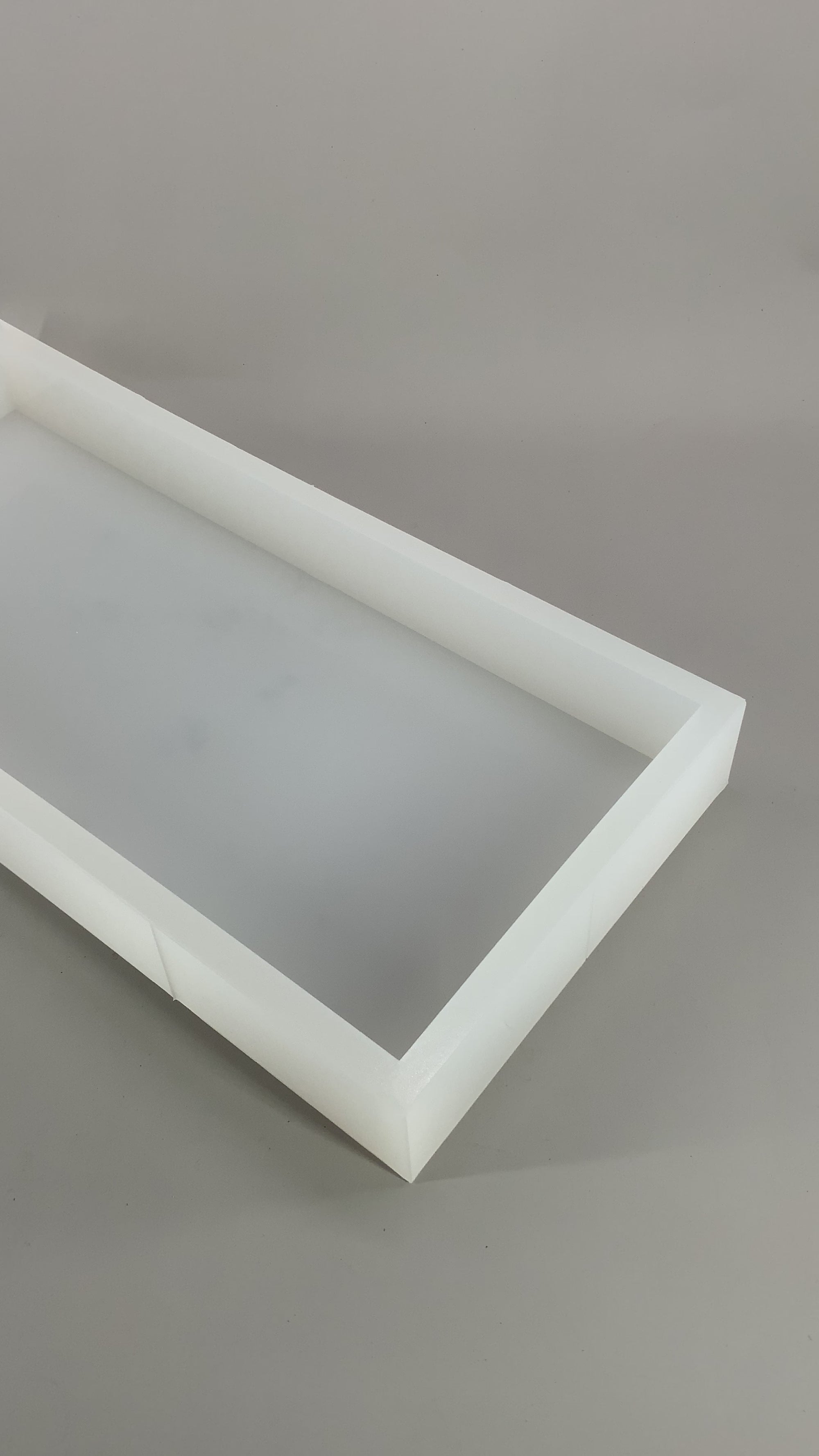 18” x 8” x 2” Large Rectangle Mold