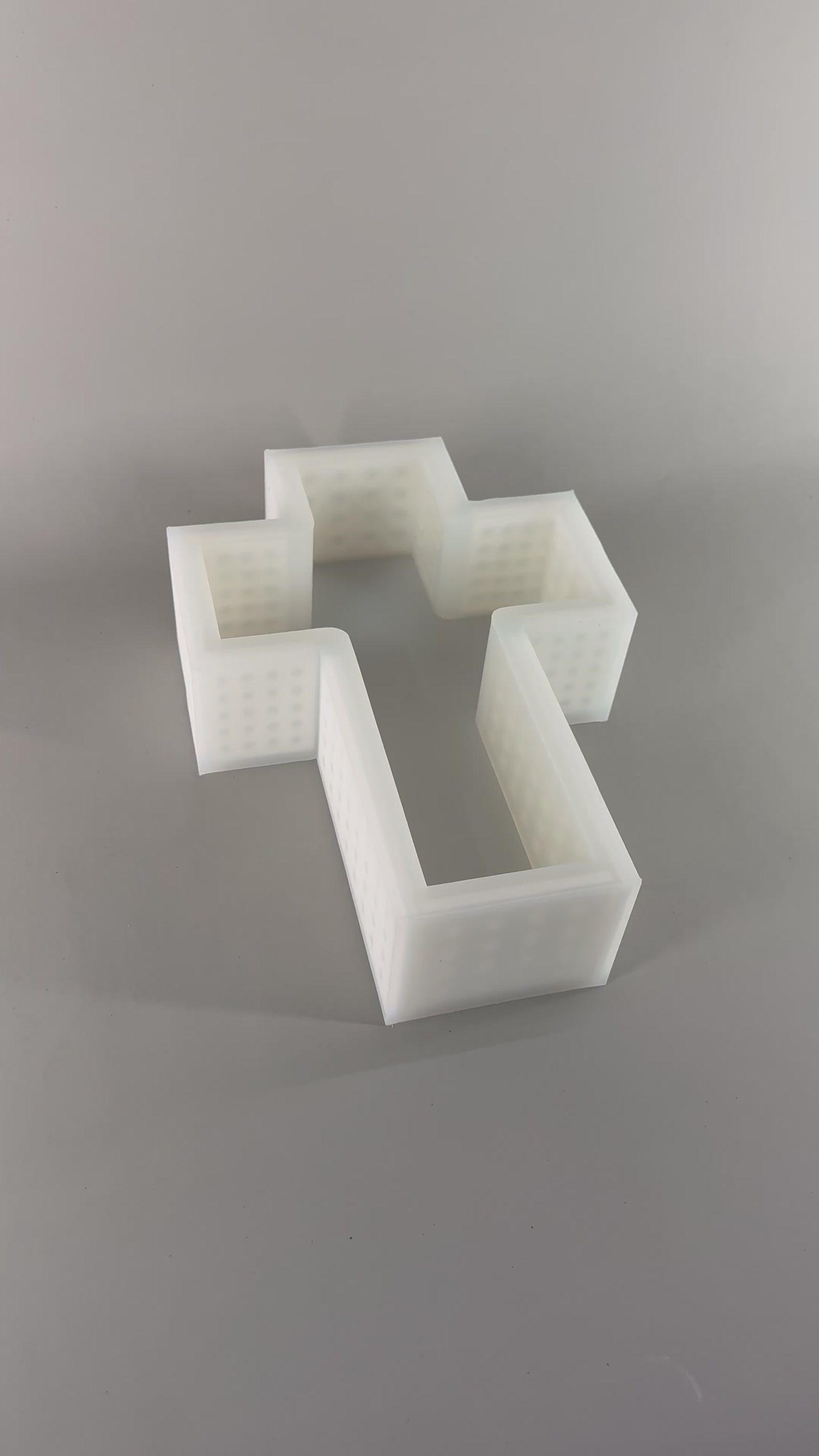 12”x8”x3” Deep Cross Resin Mold