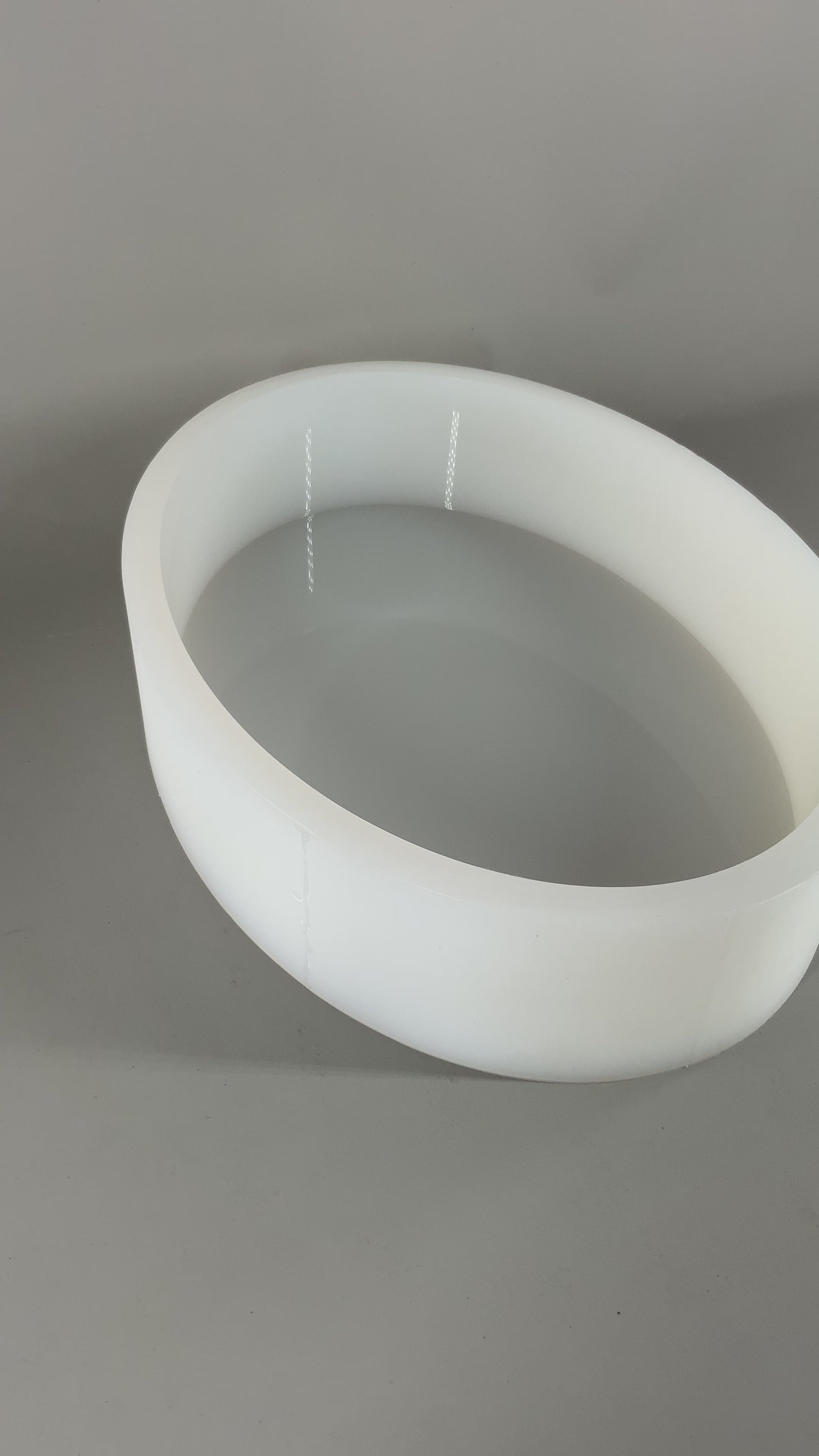 14"x 10" x 3" Deep Oval Mold