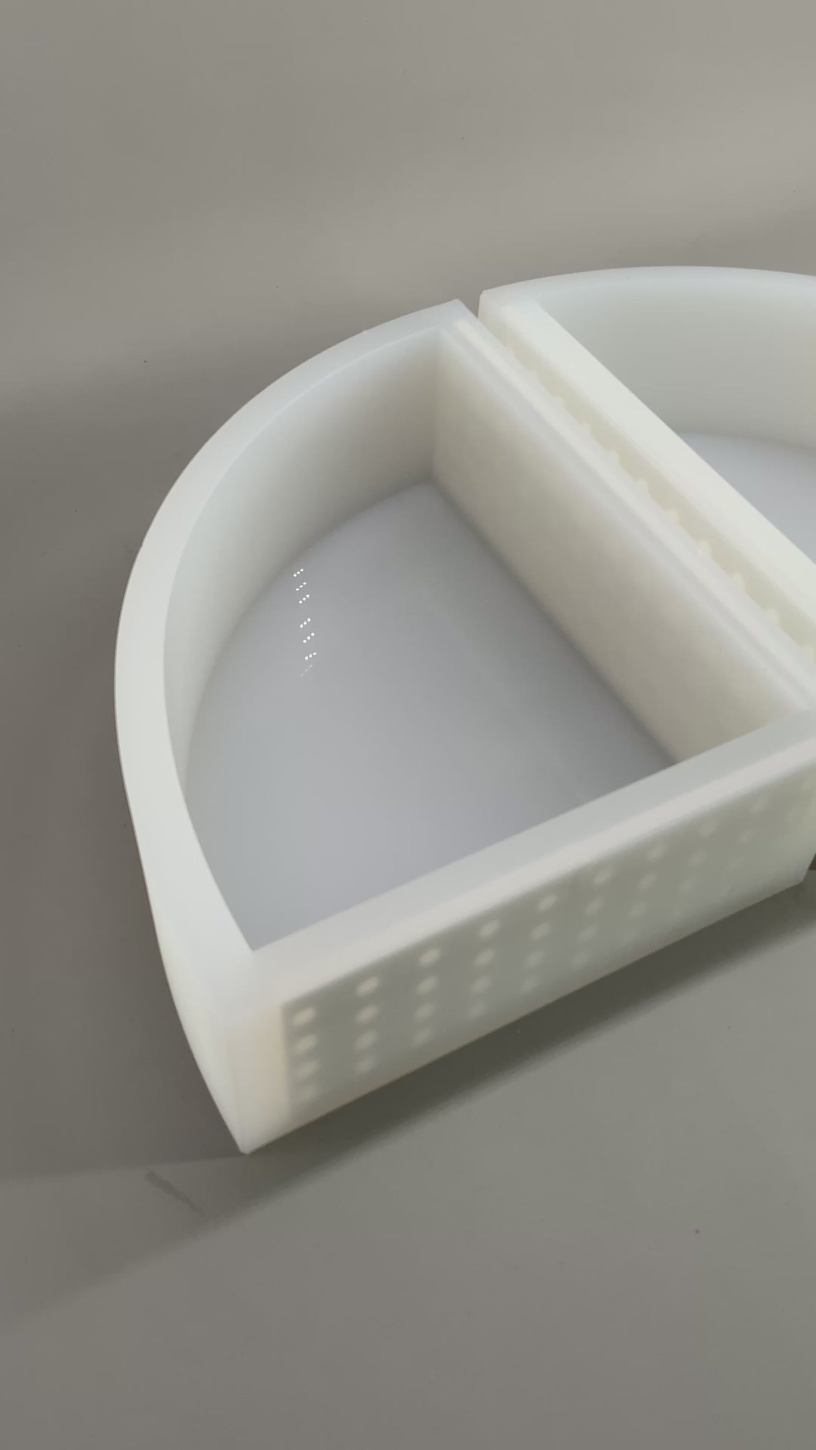 7" X 9" Deep ROUNDED Bookend Mold