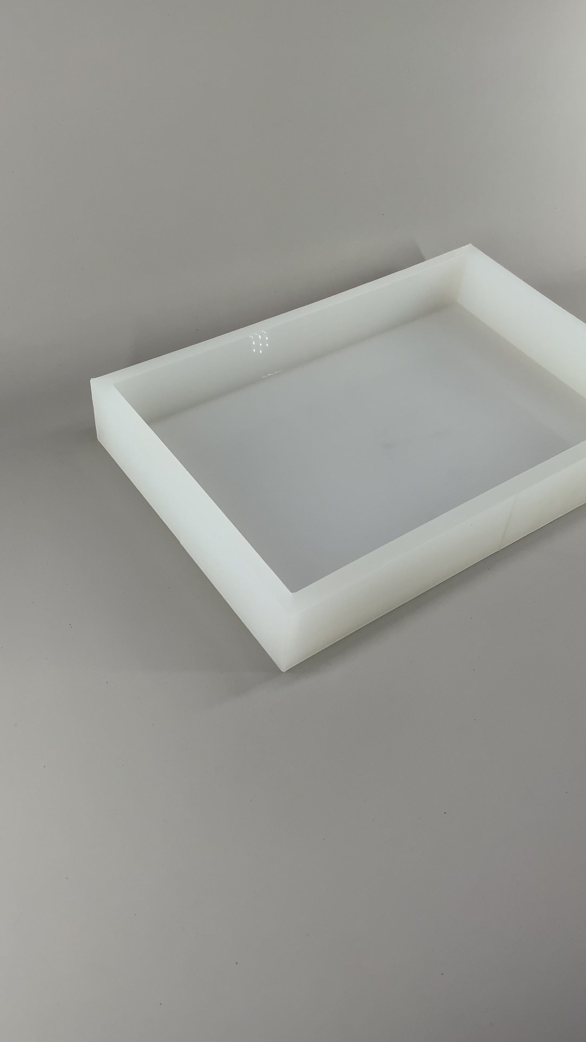 14" x 9" x 2" Deep Rectangle Silicone Mold