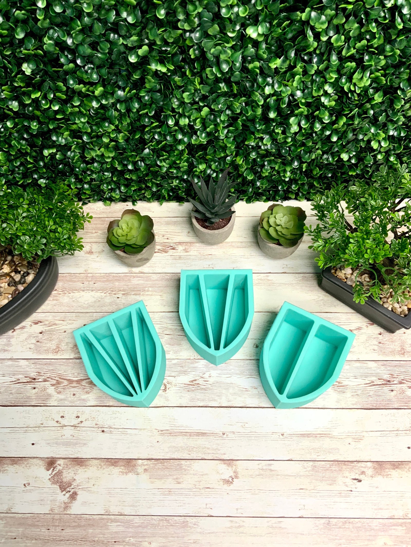 Silicone Split Pouring Cups with Dividers for Resin/Acrylic Paint Pouring, 3 SIZES